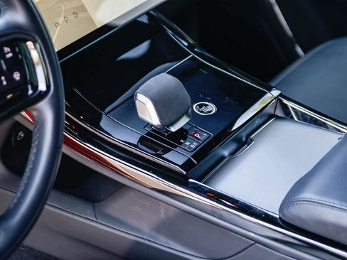 Used 2024 Land Rover Range Rover Sport Dynamic SE image 20