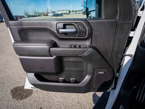 Used 2023 GMC Sierra 2500 AT4 w/ AT4 Premium Plus Package AWD/4WD image 16