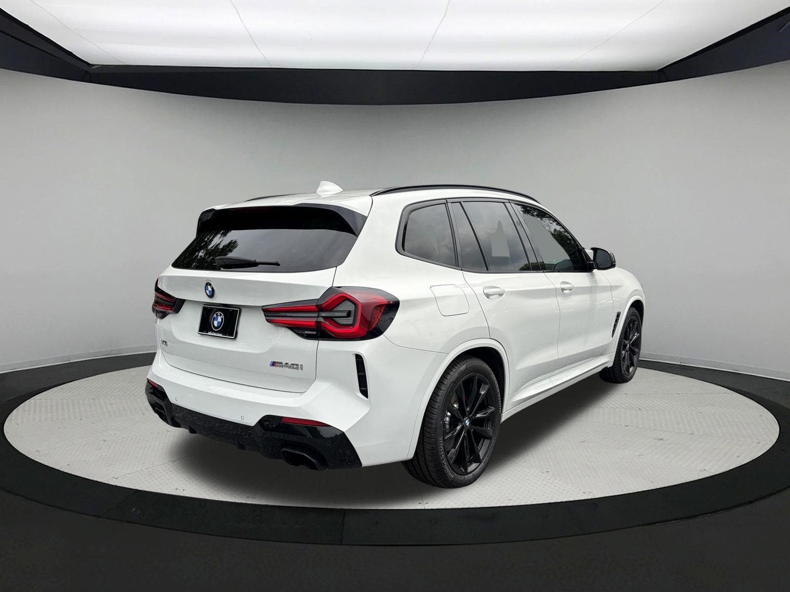 Certified 2022 BMW X3 M40i w/ Premium Package AWD/4WD image 8