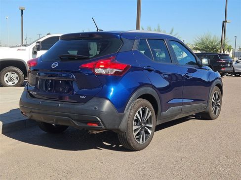 Used 2020 Nissan Kicks SV image 4