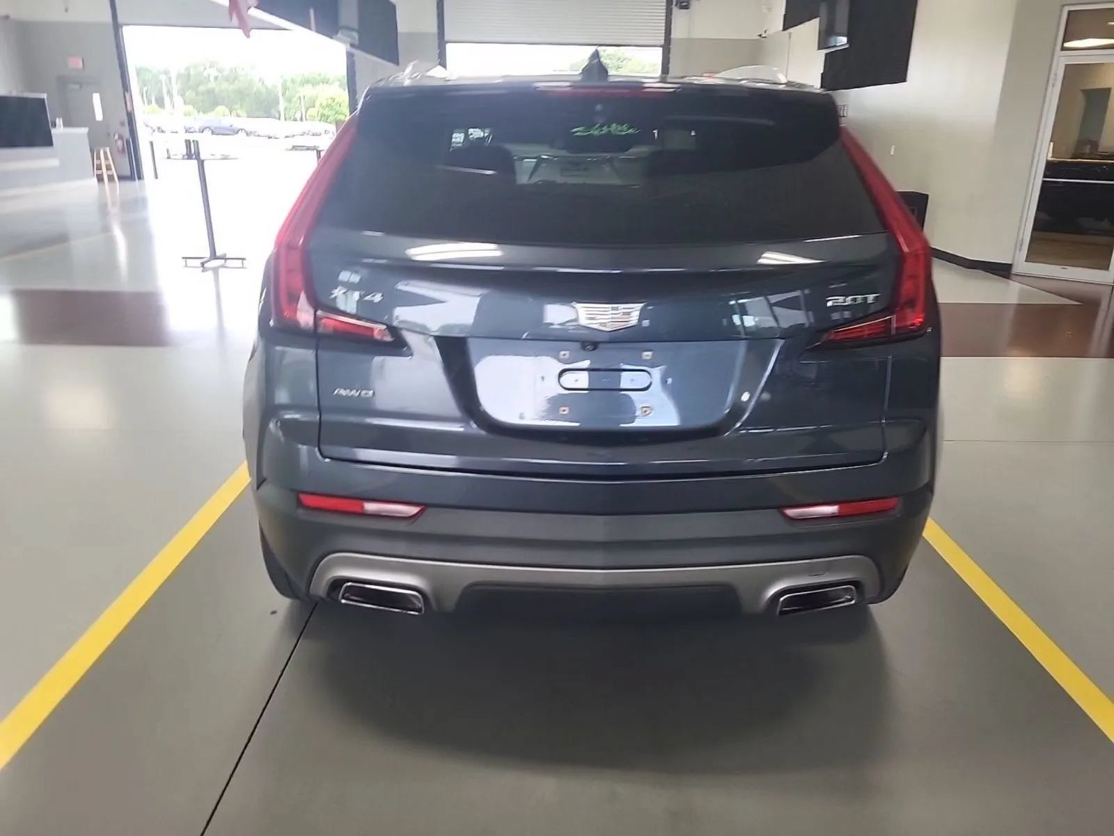 Used 2019 Cadillac XT4 Premium Luxury w/ Enhanced Visibility Package AWD/4WD image 4