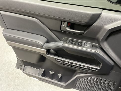 Certified 2025 Toyota 4Runner SR5 image 14