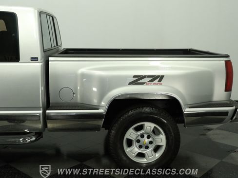 Used 1992 Chevrolet Silverado 1500 4x4 Extended Cab image 23