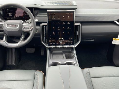 New 2026 GMC Acadia AT4 w/ Luxury Package image 16
