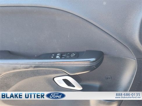 Used 2015 Dodge Challenger SXT w/ Super Sport Group (SS/T) image 21