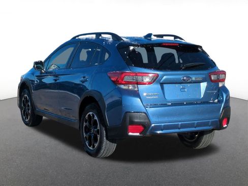 Used 2022 Subaru Crosstrek 2.0i Premium w/ Moonroof Package image 4