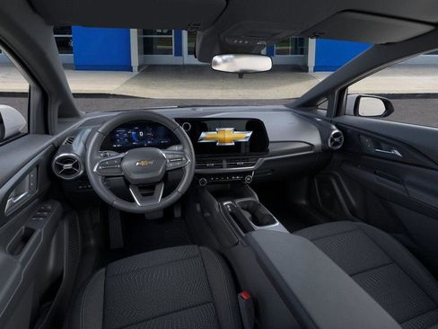 New 2026 Chevrolet Equinox EV LT image 15