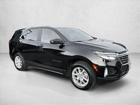 Used 2024 Chevrolet Equinox LT AWD/4WD image 3