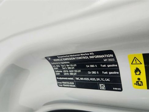 Used 2023 BMW X6 xDrive40i w/ Executive Package image 69