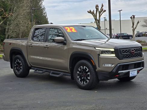 Used 2022 Nissan Frontier Pro-X w/ Technology Package image 3