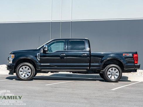 Used 2021 Ford F250 Platinum w/ FX4 Off-Road Package image 4