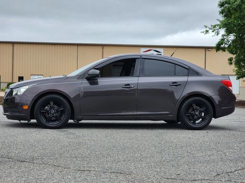 Used 2014 Chevrolet Cruze LS FWD image 5