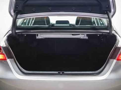 Certified 2023 Toyota Camry SE image 29