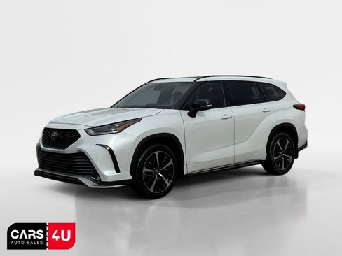 Used 2022 Toyota Highlander XSE image 3