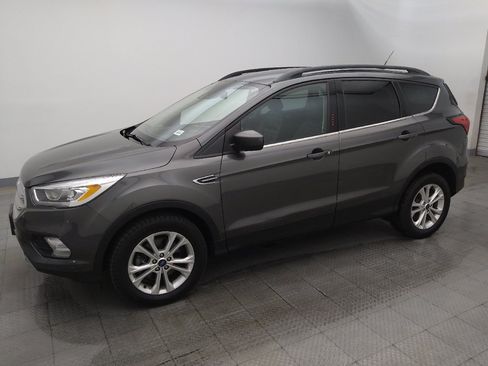 Used 2019 Ford Escape SEL AWD/4WD image 2