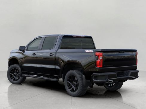 Used 2026 Chevrolet Silverado 1500 LT Trail Boss w/ LT Trail Boss Premium Package AWD/4WD image 3