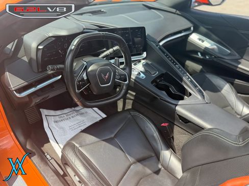 Used 2022 Chevrolet Corvette Stingray Convertible w/ Z51 Performance Package RWD image 15