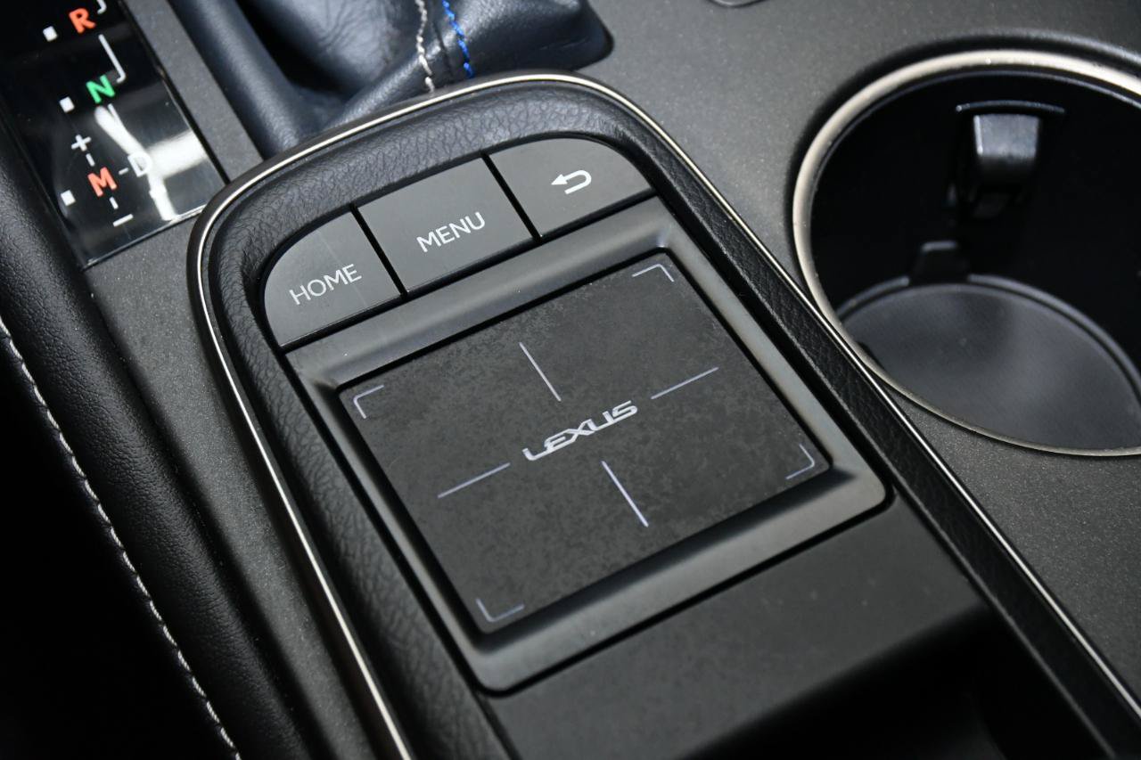 Used 2015 Lexus RC F w/ Premium Package RWD image 33