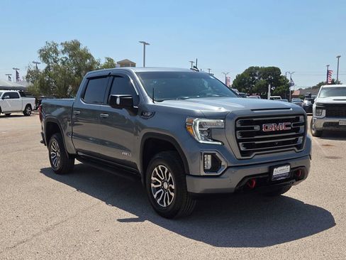 Used 2021 GMC Sierra 1500 AT4 w/ AT4 Premium Package AWD/4WD image 2