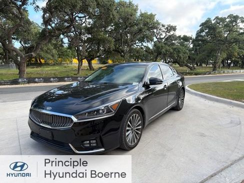 Used 2017 Kia Cadenza Technology FWD image 2