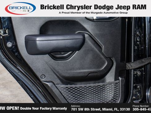 Used 2024 Jeep Gladiator Sport AWD/4WD image 12