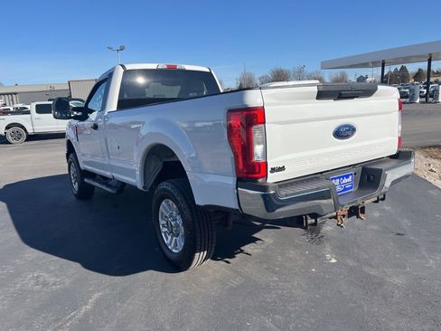Used 2019 Ford F250 XLT w/ FX4 Off-Road Package AWD/4WD image 6