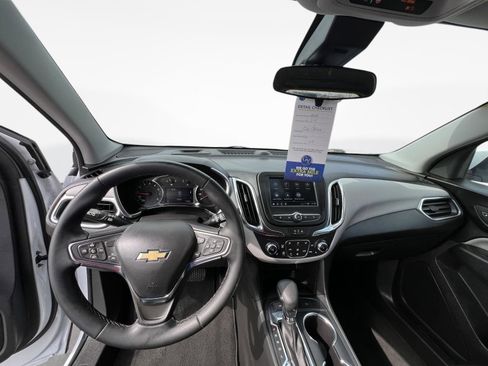 Used 2023 Chevrolet Equinox LT w/ Driver Convenience Package image 35