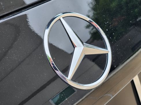 Certified 2025 Mercedes-Benz GLB 250 image 28