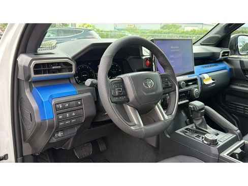 New 2026 Toyota Tacoma TRD Off-Road AWD/4WD image 19