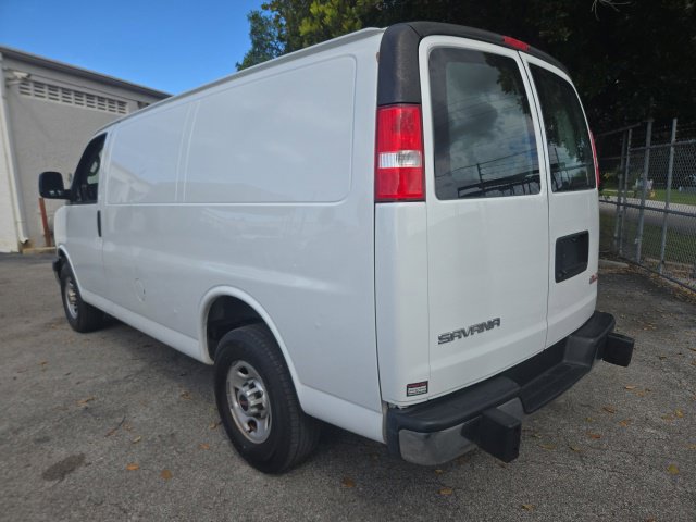 Used 2020 GMC Savana 2500 w/ Driver Convenience Package RWD image 6