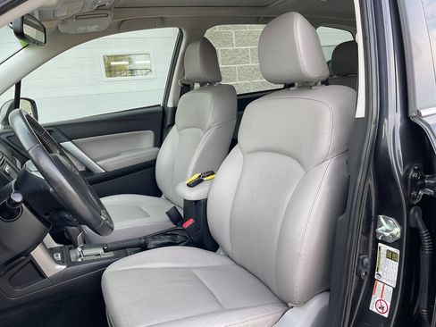 Used 2014 Subaru Forester 2.5i Touring AWD/4WD image 15