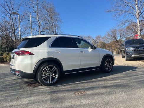 Used 2021 Mercedes-Benz GLE 350 4MATIC image 3