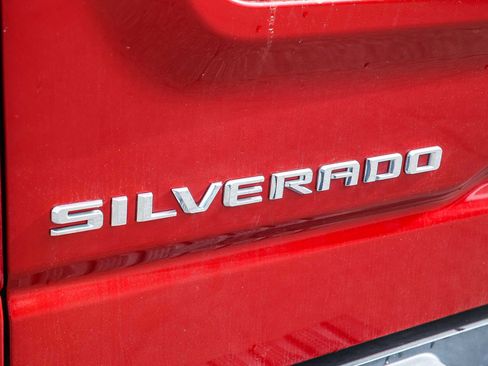 Used 2021 Chevrolet Silverado 1500 LTZ w/ LTZ Convenience Package II image 9