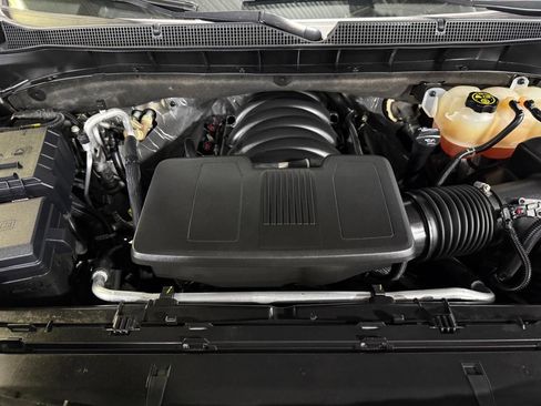 Used 2023 Chevrolet Suburban Premier AWD/4WD image 36