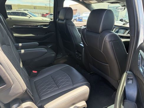 Used 2023 Buick Enclave Avenir w/ Trailering Package, 5000 lbs. FWD image 13