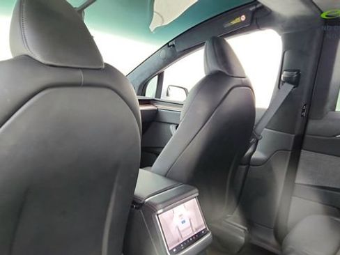 Used 2024 Tesla Model X AWD/4WD image 33
