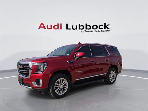 Used 2023 GMC Yukon SLT w/ SLT Premium Package image 4