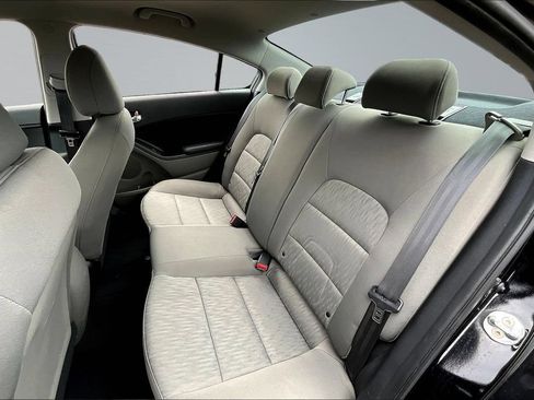 Used 2015 Kia Forte LX FWD image 17