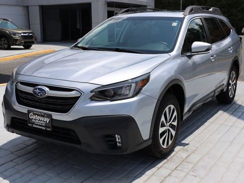 Certified 2022 Subaru Outback Premium w/ Tech Package 1 AWD/4WD image 1