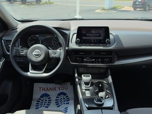 Used 2023 Nissan Rogue SV AWD/4WD image 15
