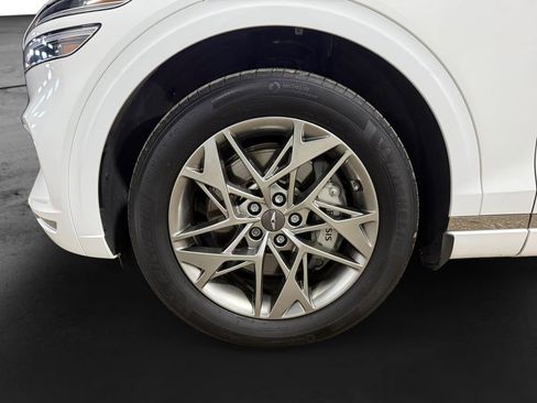 Used 2023 Genesis GV70 2.5T w/ Select Package AWD/4WD image 11