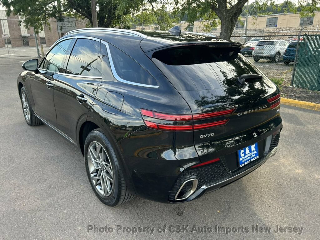 Used 2022 Genesis GV70 2.5T w/ Advanced Package AWD/4WD image 15