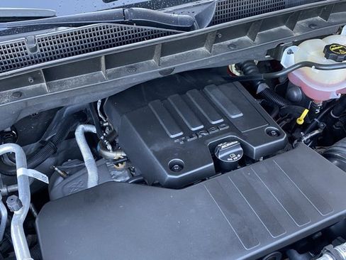 Used 2024 GMC Sierra 1500 Elevation image 10