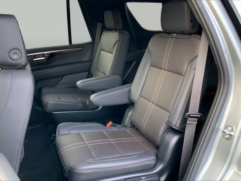 Used 2025 Chevrolet Tahoe High Country w/ Sun And Tow Package AWD/4WD image 20