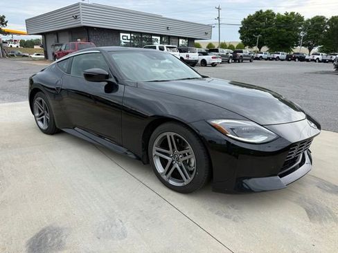 Used 2024 Nissan Z Sport w/ Floor Mat Package RWD image 4