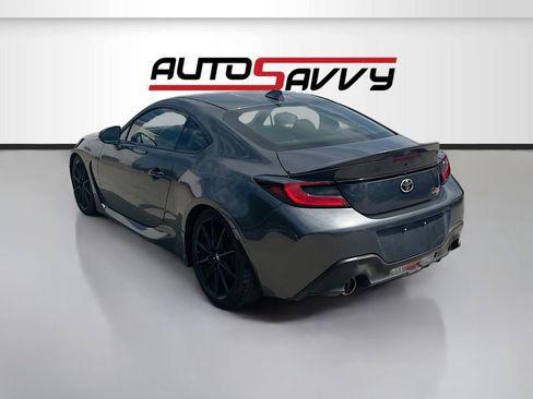 Used 2024 Toyota GR86 Premium RWD image 5