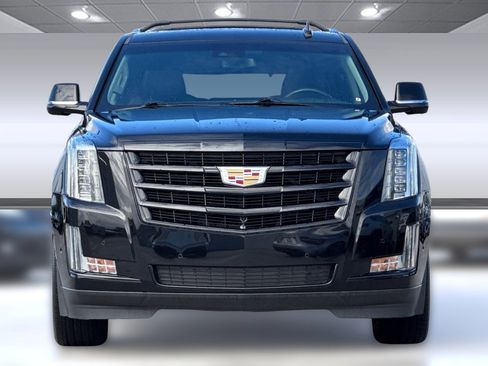 Used 2020 Cadillac Escalade Luxury w/ Escalade Sport Edition image 5
