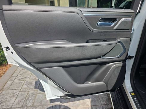 New 2026 INFINITI QX80 Luxe w/ Cargo Package RWD image 11