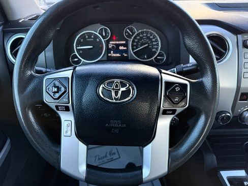 Used 2017 Toyota Tundra SR5 w/ SR5 Upgrade Package AWD/4WD image 15