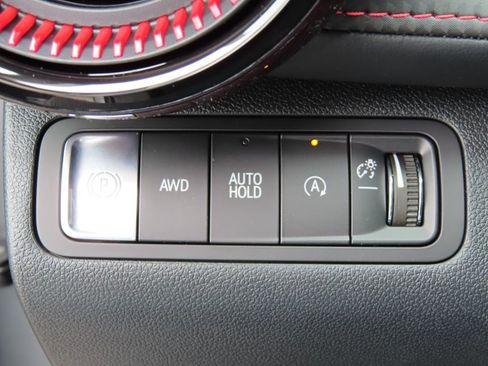 New 2026 Chevrolet Equinox RS w/ Convenience Package III AWD/4WD image 16